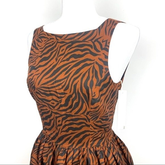 Line & Dot Mini Sleeveless Dress Size XS Tiger Print Button Up Open Back NEW - Picture 9 of 12